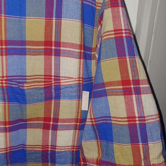 Woolrich plaid button up size L - Picture 3 of 4